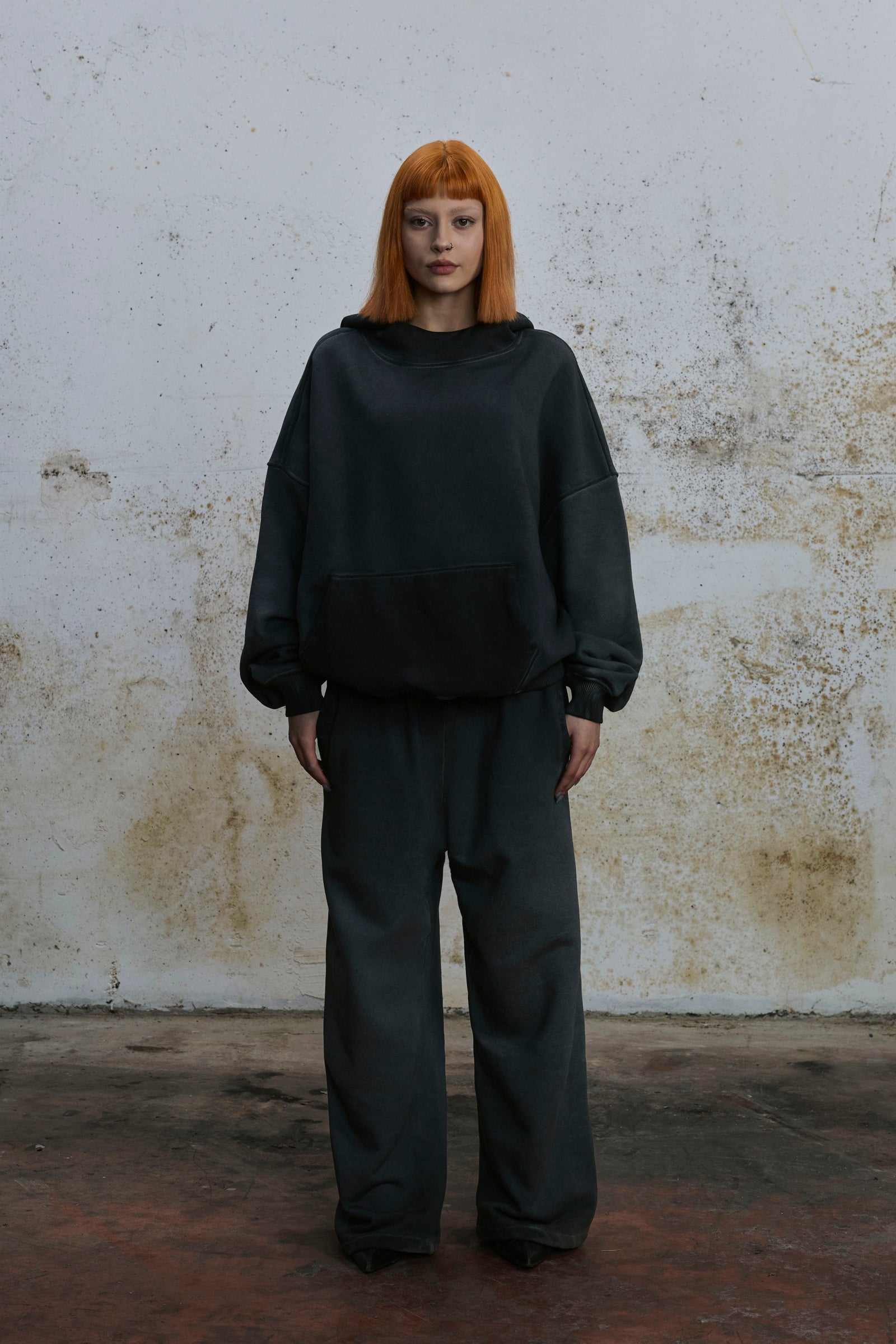 LINE I — HOODIE FADED BLACK