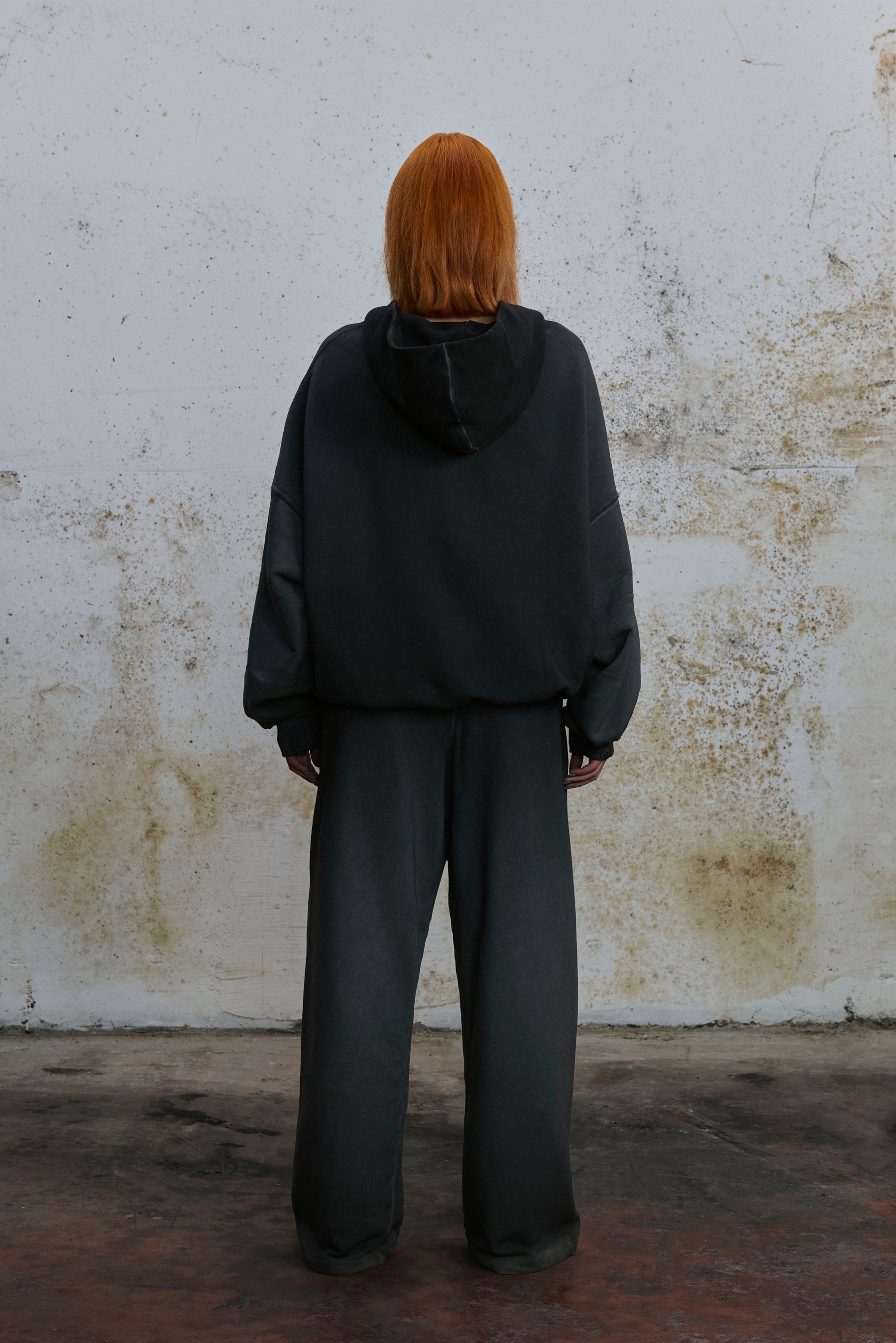 LINE I — SWEATPANT FADED BLACK