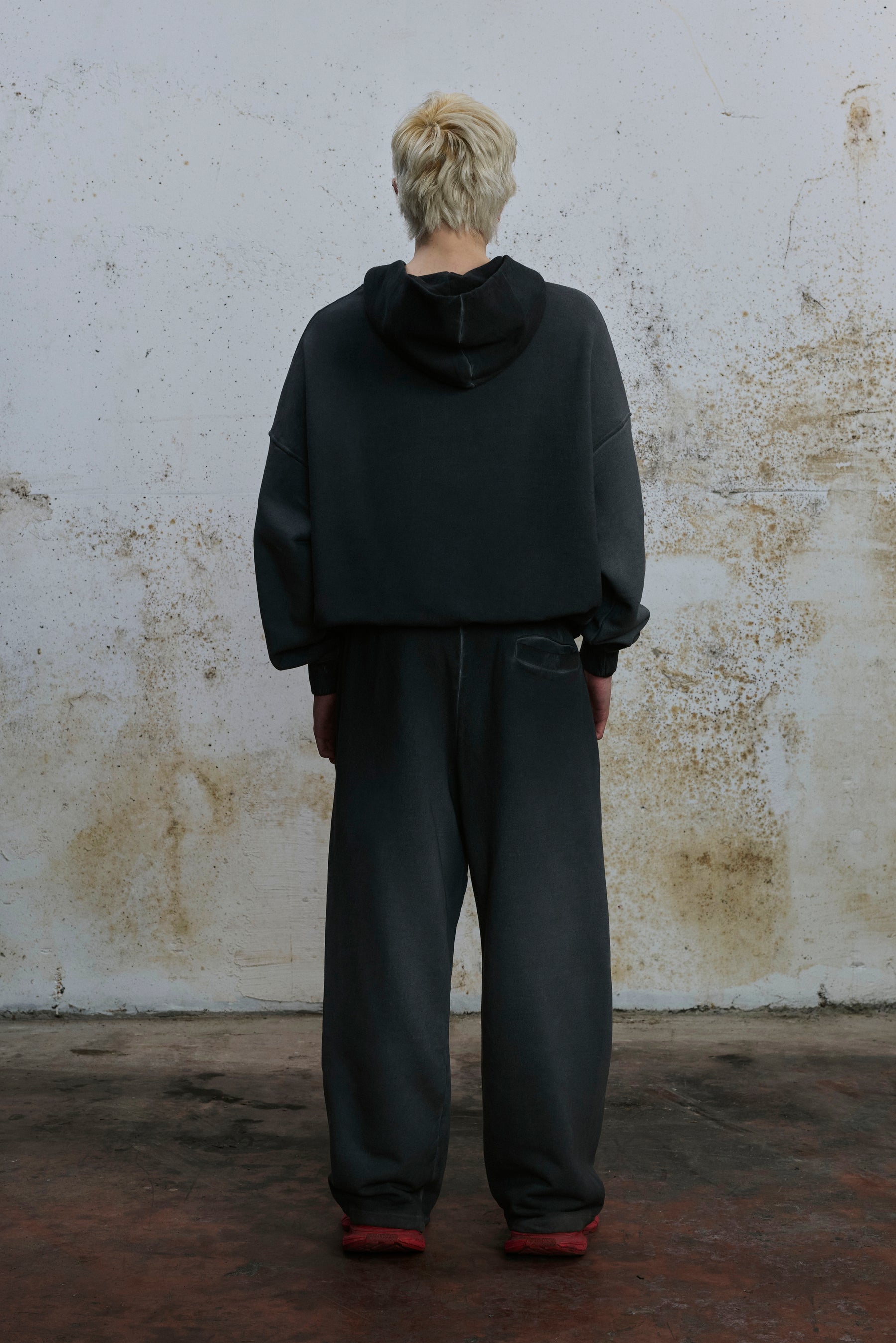 LINE I — HOODIE FADED BLACK
